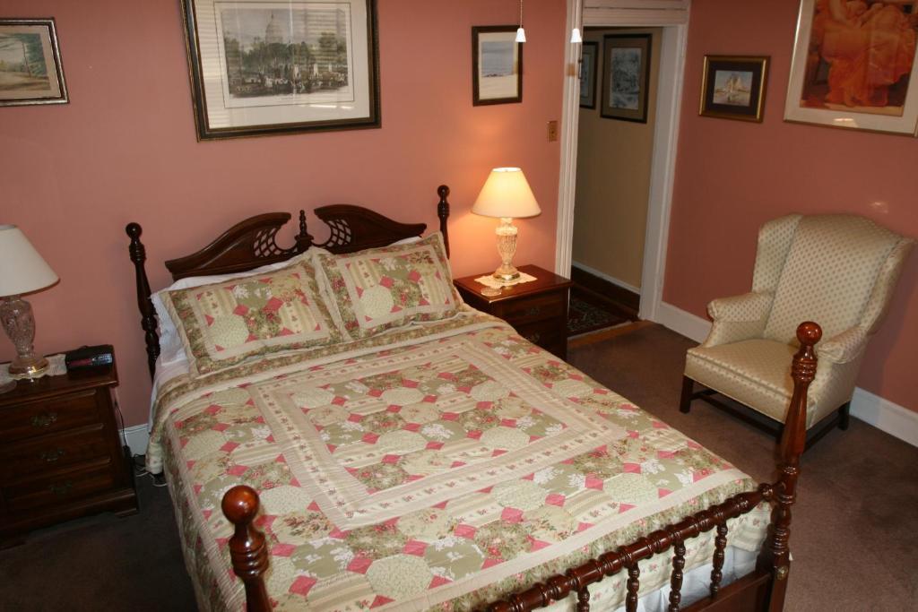 Wilson House Bed & Breakfast Балтимор Экстерьер фото
