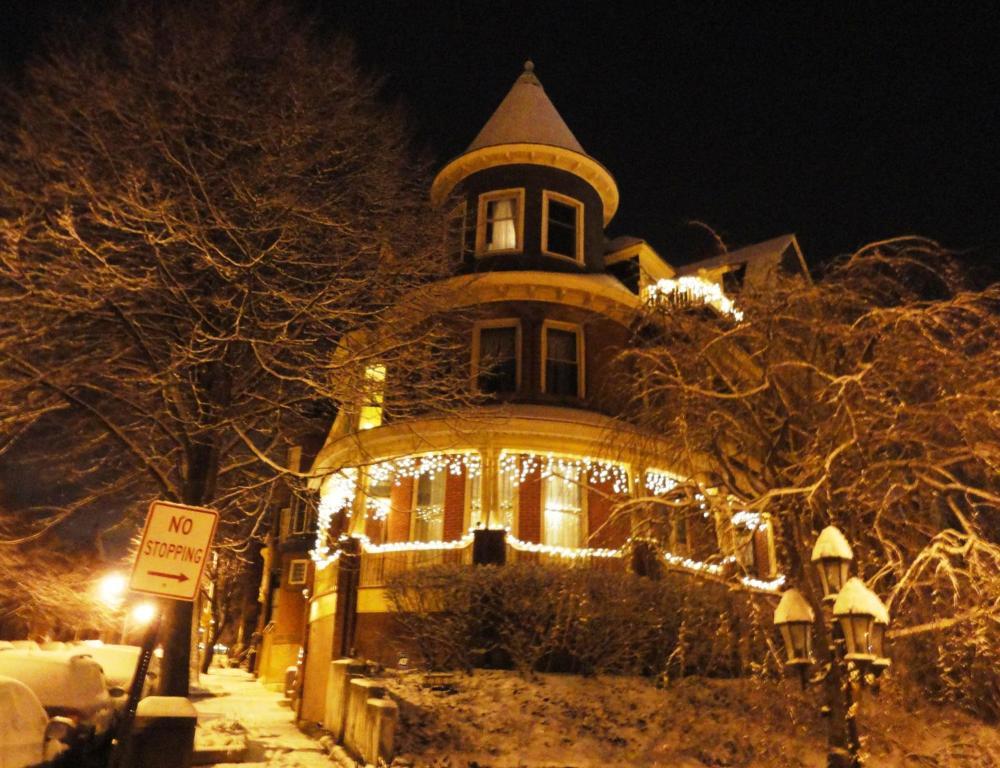 Wilson House Bed & Breakfast Балтимор Экстерьер фото