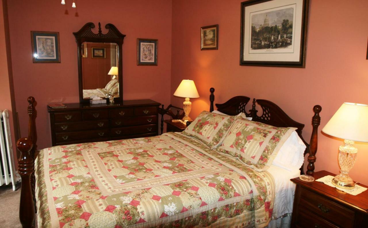 Wilson House Bed & Breakfast Балтимор Экстерьер фото